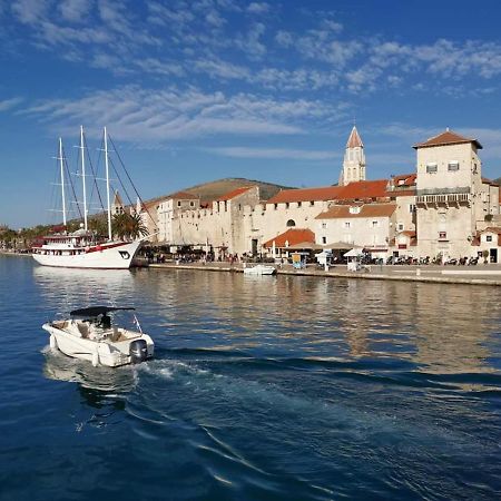 Apartment Okrug Gornji - Trogir With Sea View 外观 照片
