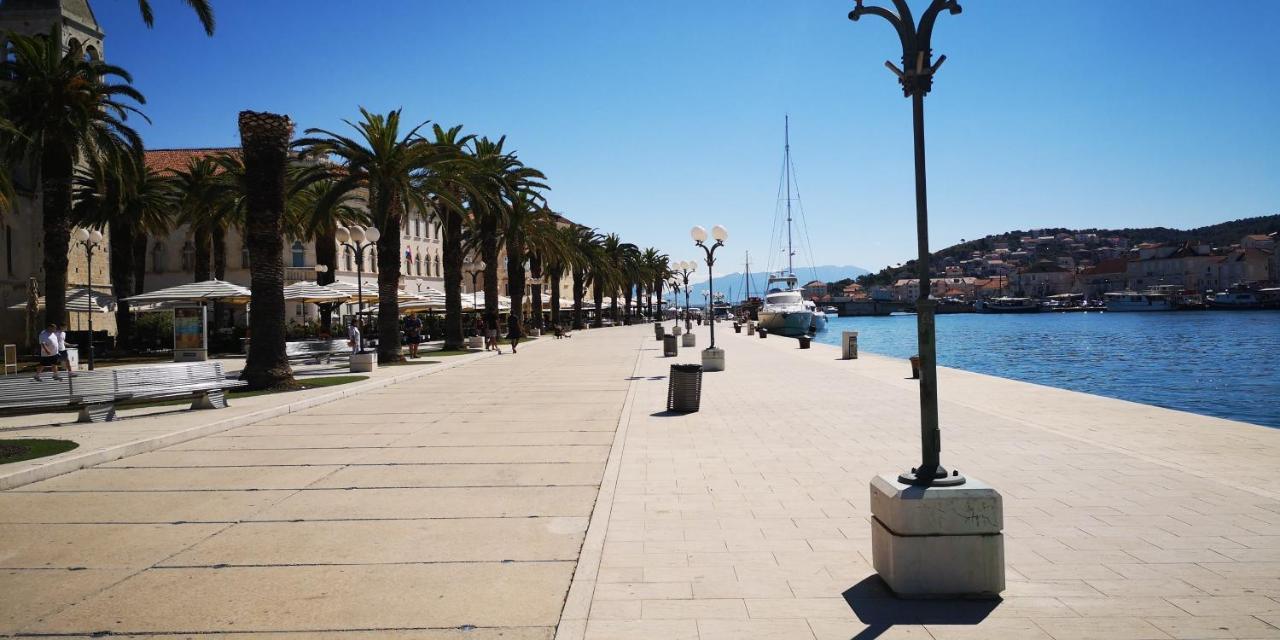 Apartment Okrug Gornji - Trogir With Sea View 外观 照片