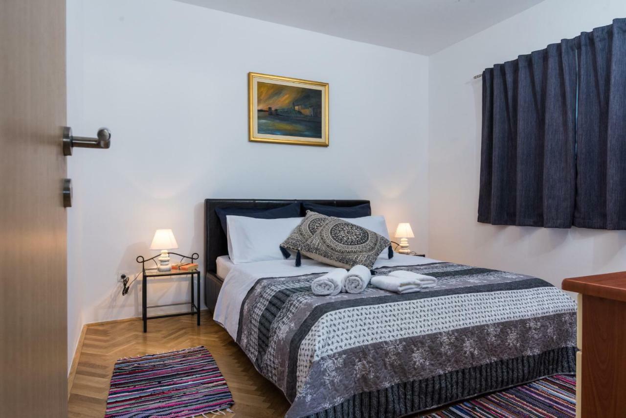 Apartment Okrug Gornji - Trogir With Sea View 外观 照片