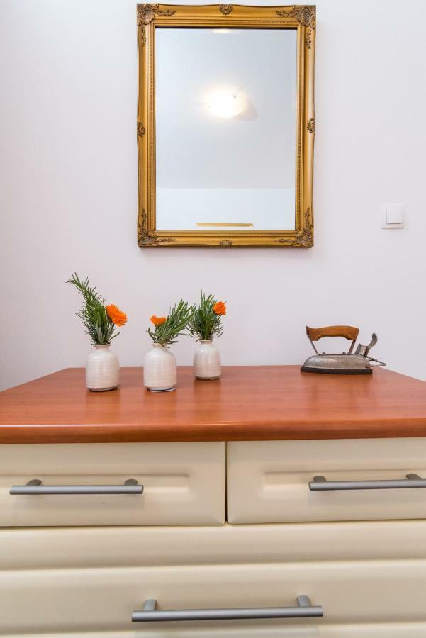 Apartment Okrug Gornji - Trogir With Sea View 外观 照片