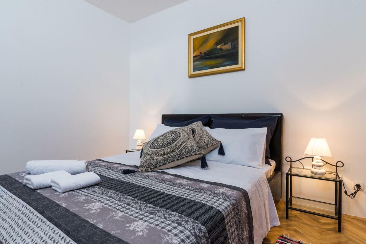 Apartment Okrug Gornji - Trogir With Sea View 外观 照片