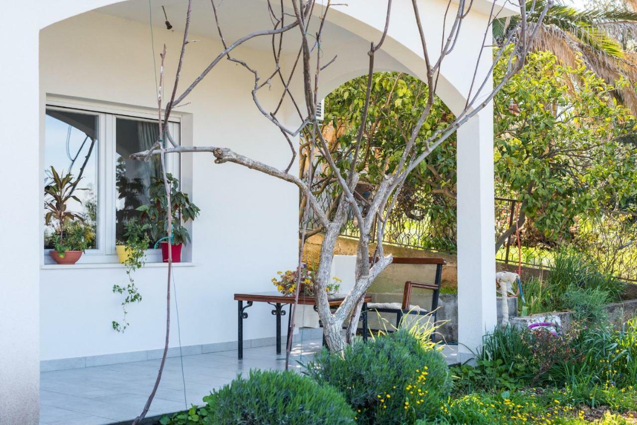 Apartment Okrug Gornji - Trogir With Sea View 外观 照片