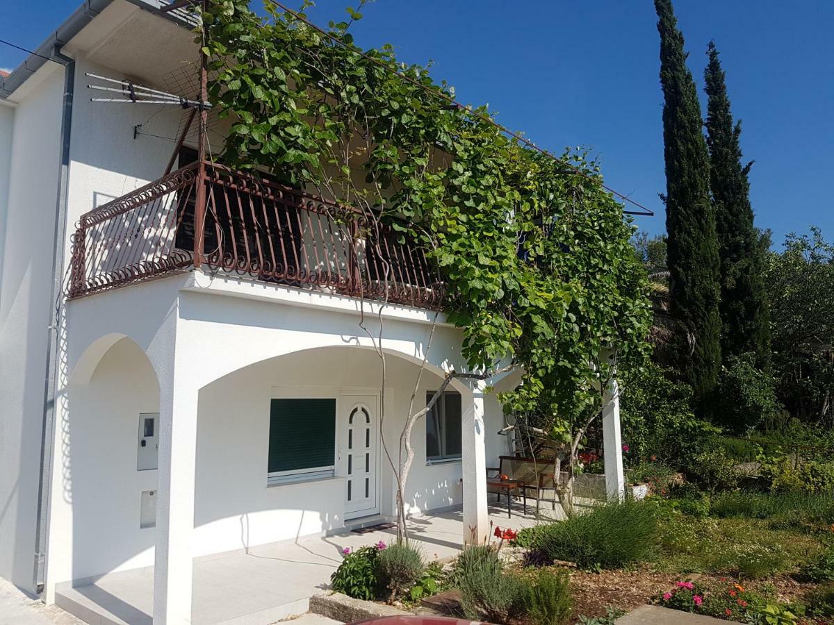 Apartment Okrug Gornji - Trogir With Sea View 外观 照片