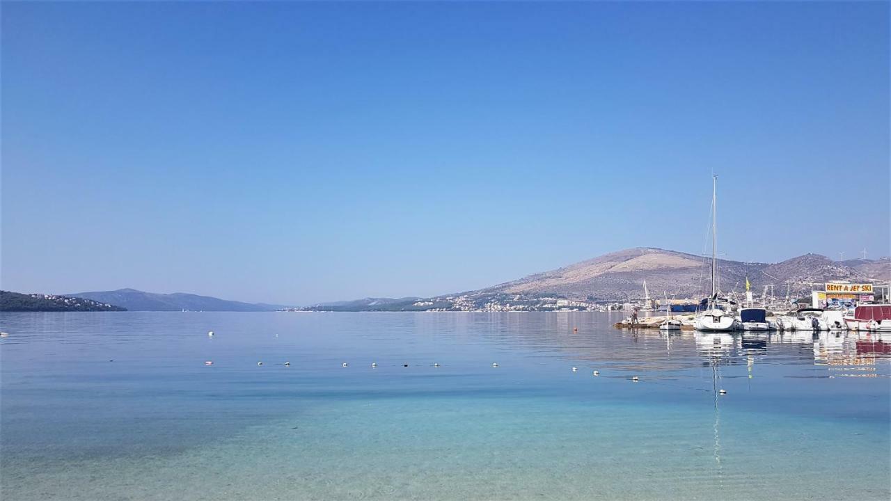 Apartment Okrug Gornji - Trogir With Sea View 外观 照片